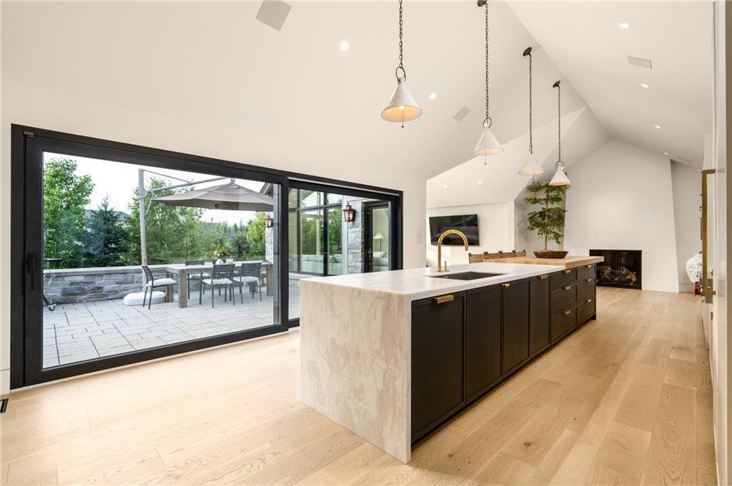 To A True Masterpiece Of Elegance And In Niagara Falls, Ontario, Canada For Sale (13173305)