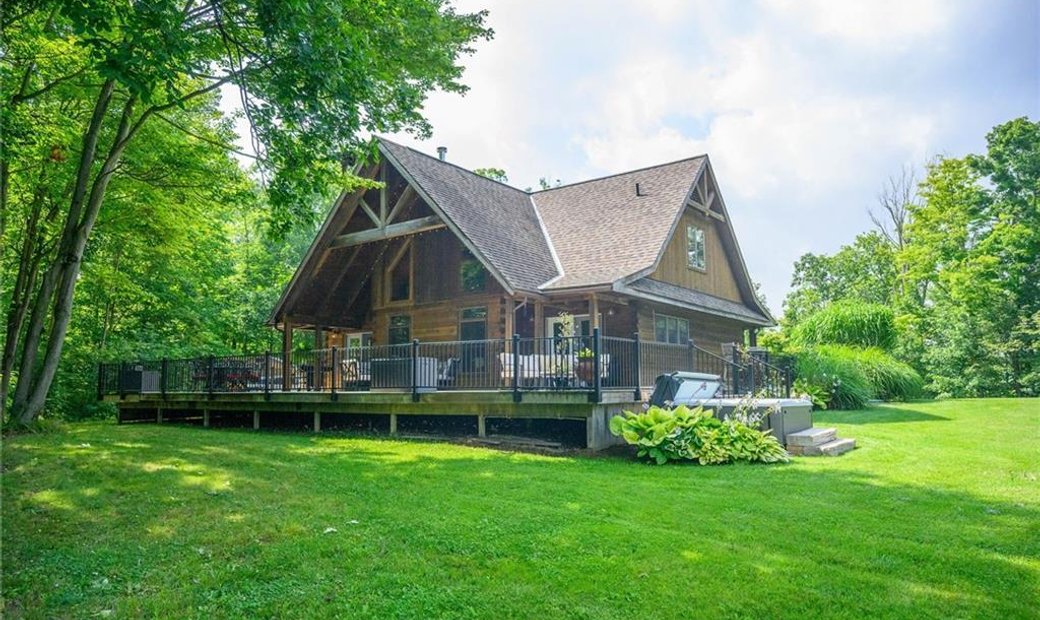 Breathtaking “Country Paradise” Discovered On Conc. In Cayuga, Ontario