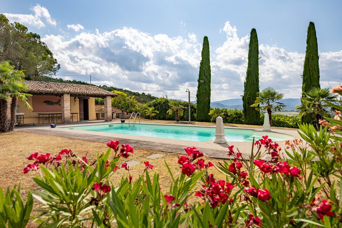 Estate in Monte Santa Maria Tiberina, Umbria, Italy 2 - 12436990