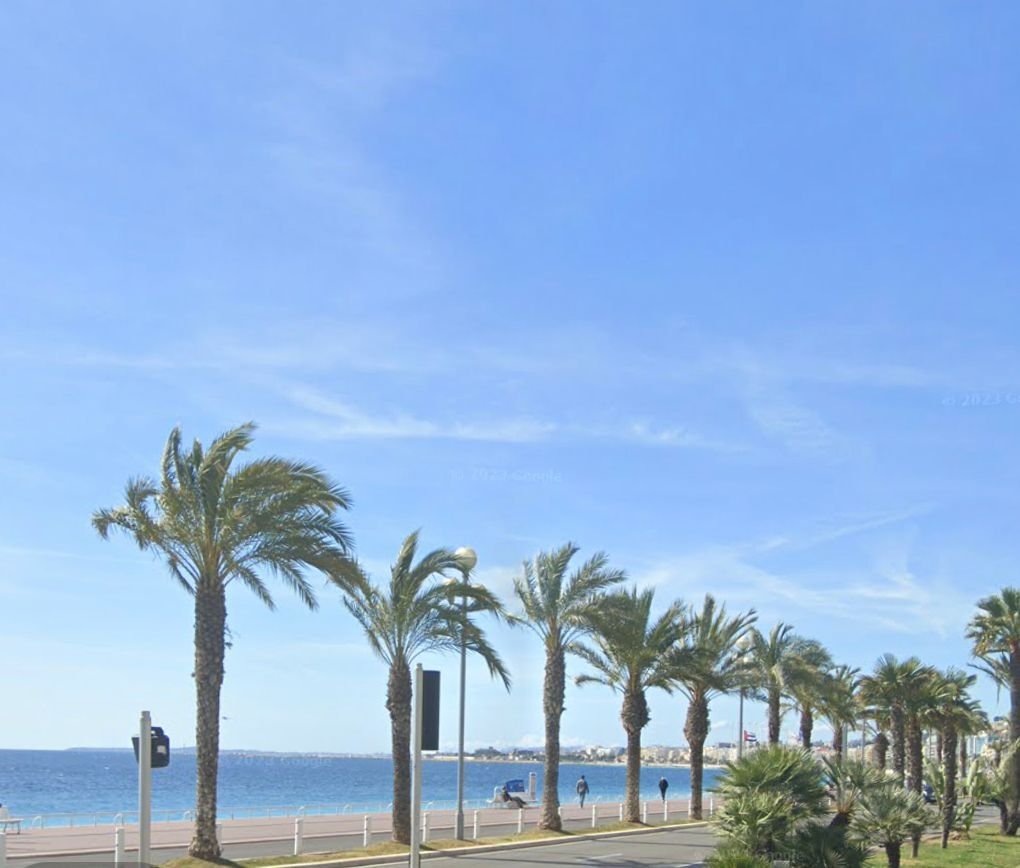 Apartment On The First Line Of The In Nice, Provence Alpes Côte D'azur, France For Sale (13173296)