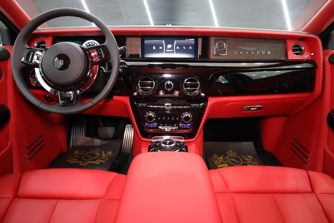 Suv in Dubai, Dubai, United Arab Emirates 5 - 13173314