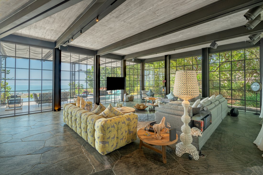 Tuscan Style Villa With A Pool By The Sea In Tiberias, North District