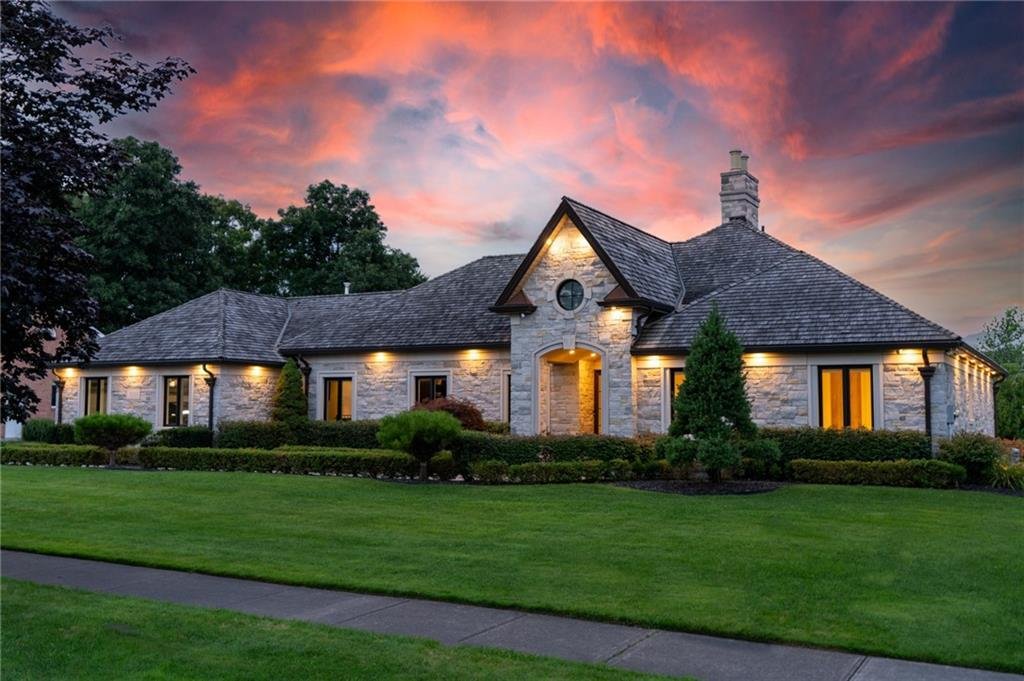 To A True Masterpiece Of Elegance And In Niagara Falls, Ontario, Canada For Sale (13173305)