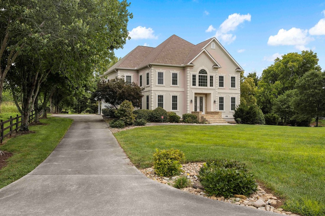 Peaceful Gated Louisville Community In Louisville, Tennessee, United