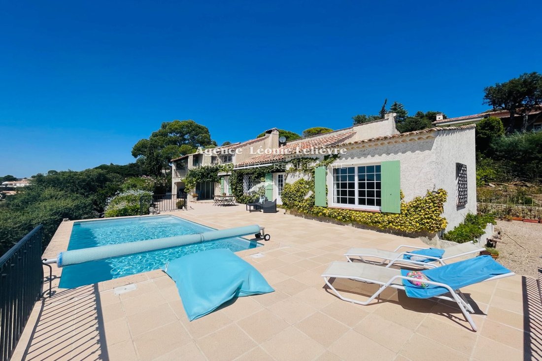 Villa in Les Issambres, Roquebrune-sur-Argens, France 4 - 13164088