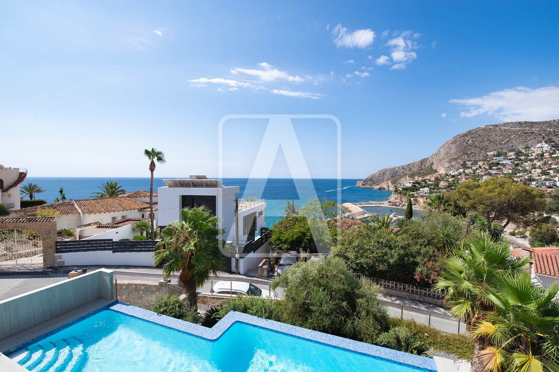 Villa in Calp / Calpe, Valencian Community, Spain 2 - 11587557