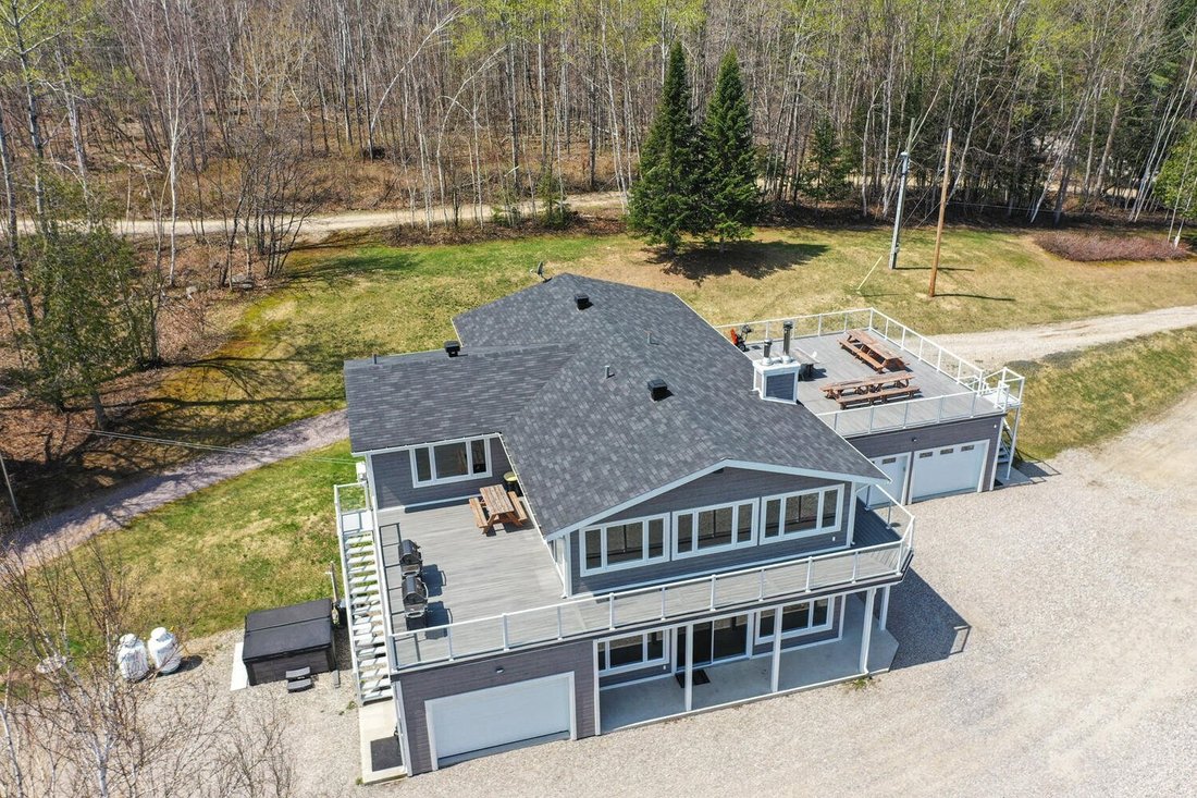 82 84 Ch. Des Lacs In Chute Saint Philippe, Quebec, Canada For Sale