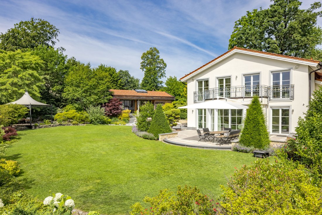 Luxurious Villa With Lake View In Idyllic In Starnberg, Bavaria