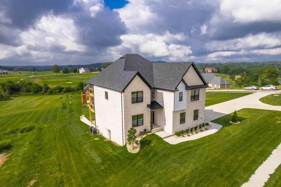 House in Richmond, Kentucky, United States 2 - 13176092