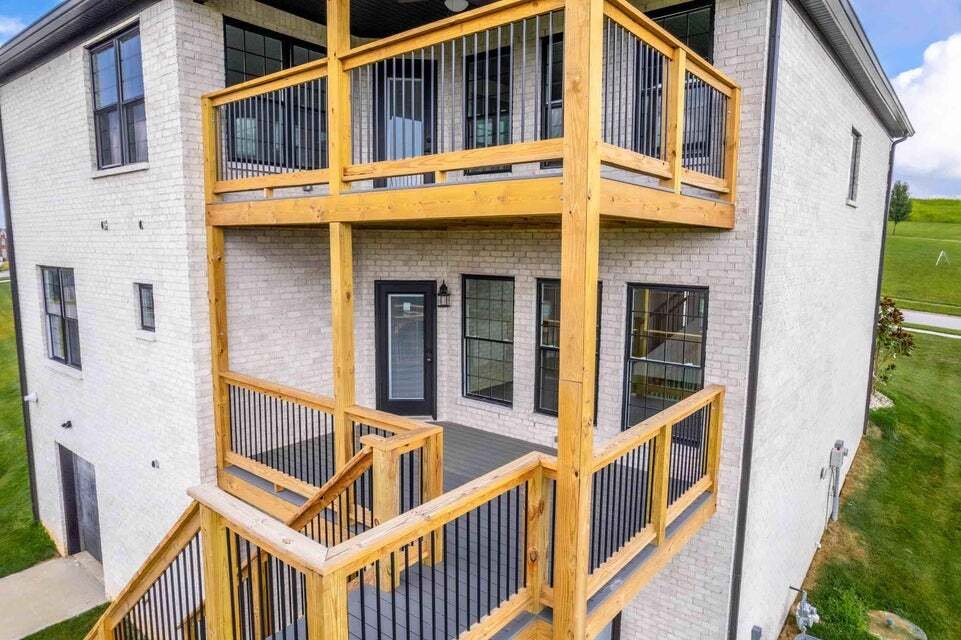 House in Richmond, Kentucky, United States 4 - 13176092