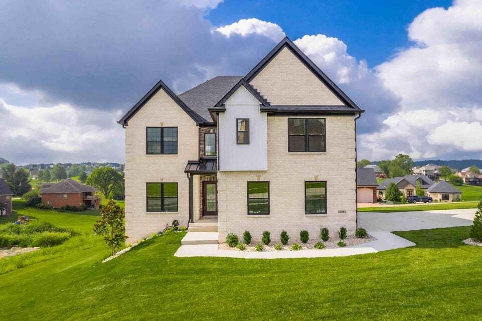 House in Richmond, Kentucky, United States 1 - 13176092