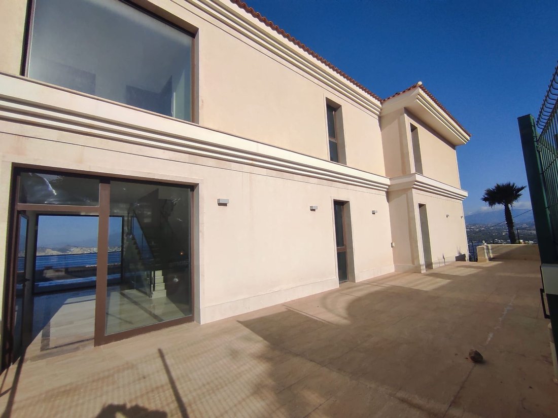 Villa in Benidorm, Valencian Community, Spain 1 - 13177125