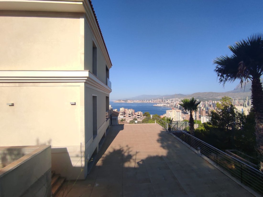 Villa in Benidorm, Valencian Community, Spain 4 - 13177125