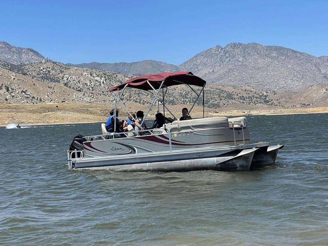 2014 Qwest Pontoon Boat Party Barge 7518 In Bakersfield, Ca, United States For Sale (13178569)