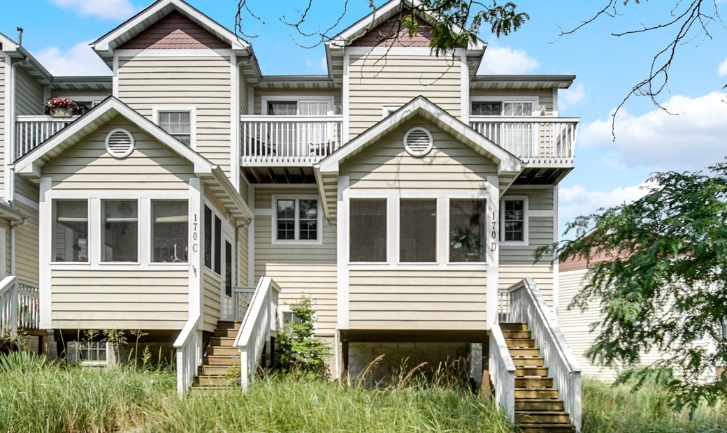 Beachfront Retreat In Beverly Shores, Indiana, United States For Sale (13176213)