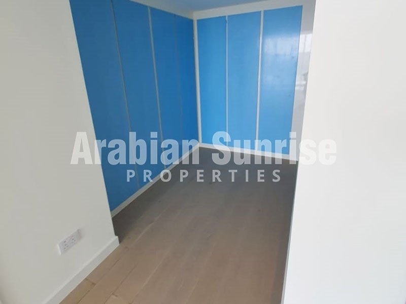 Elegant Loft Apt With Huge Living In Abu Dhabi, Abu Dhabi, United Arab