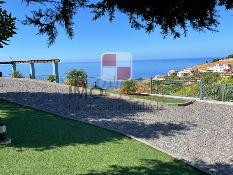 4 Bedroom Bungalow Arco Da Calheta In Arco Da Calheta, Madeira ...