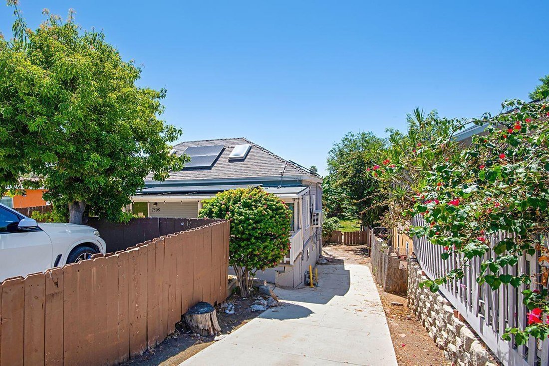 6 Bedrooms Single Family Detached In Lemon Grove, California, United