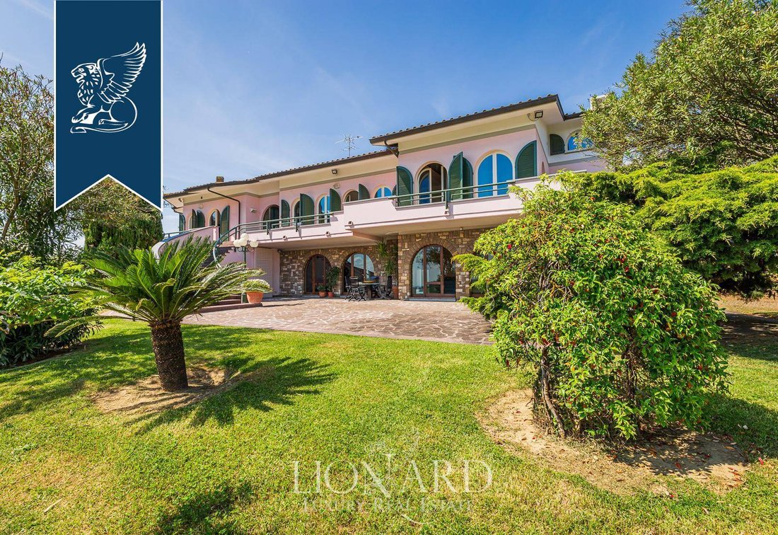 Villa in Center, Cerreto Guidi, Tuscany 4 - 13180325