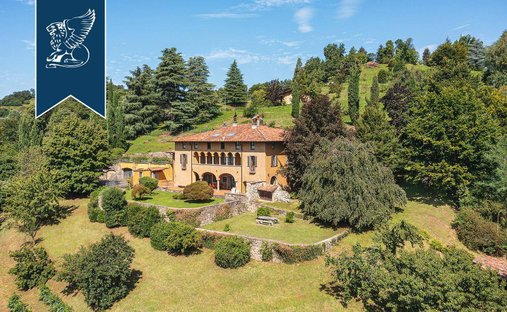 Villa a Casazza, Lombardia, Italia 1