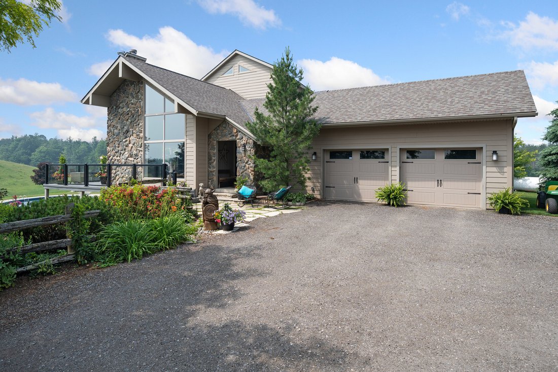 Private Paradise In Caledon In Palgrave, Ontario, Canada For Sale