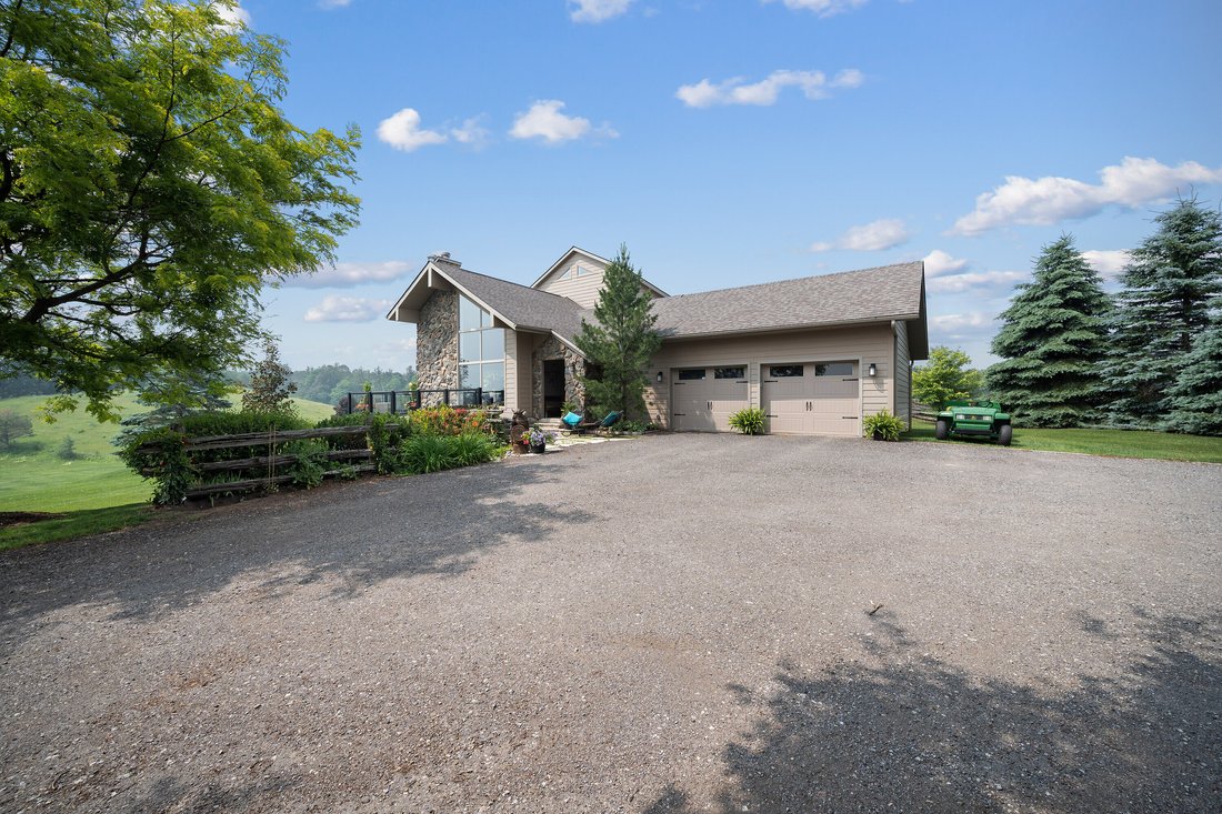 Private Paradise In Caledon In Palgrave, Ontario, Canada For Sale