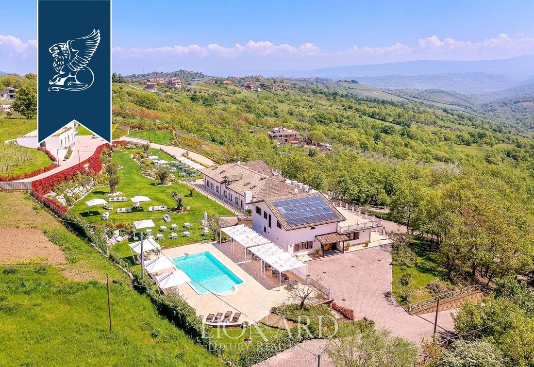 Villa in Chiusano di San Domenico, Campania, Italy 4 - 13180343