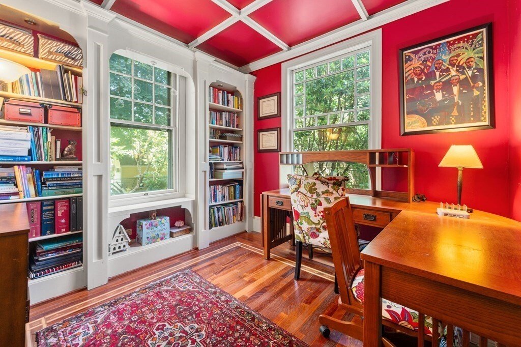 6 Bedrooms Single Family Detached In Canton, Massachusetts, United States For Sale (13182560)