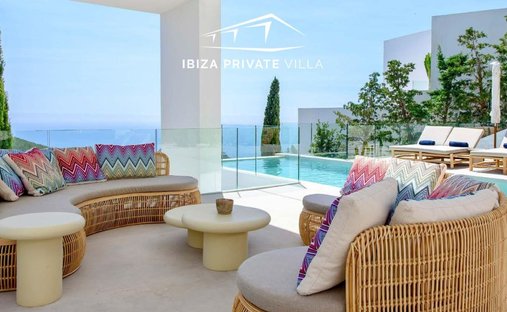 Villa in Santa Eularia des Riu, Balearic Islands, Spain 1