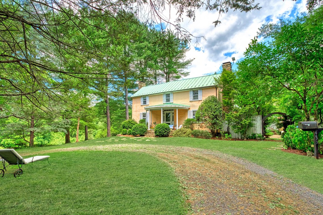 6675 Leeds Manor Road, Marshall, Va, 20115 In Marshall, Virginia