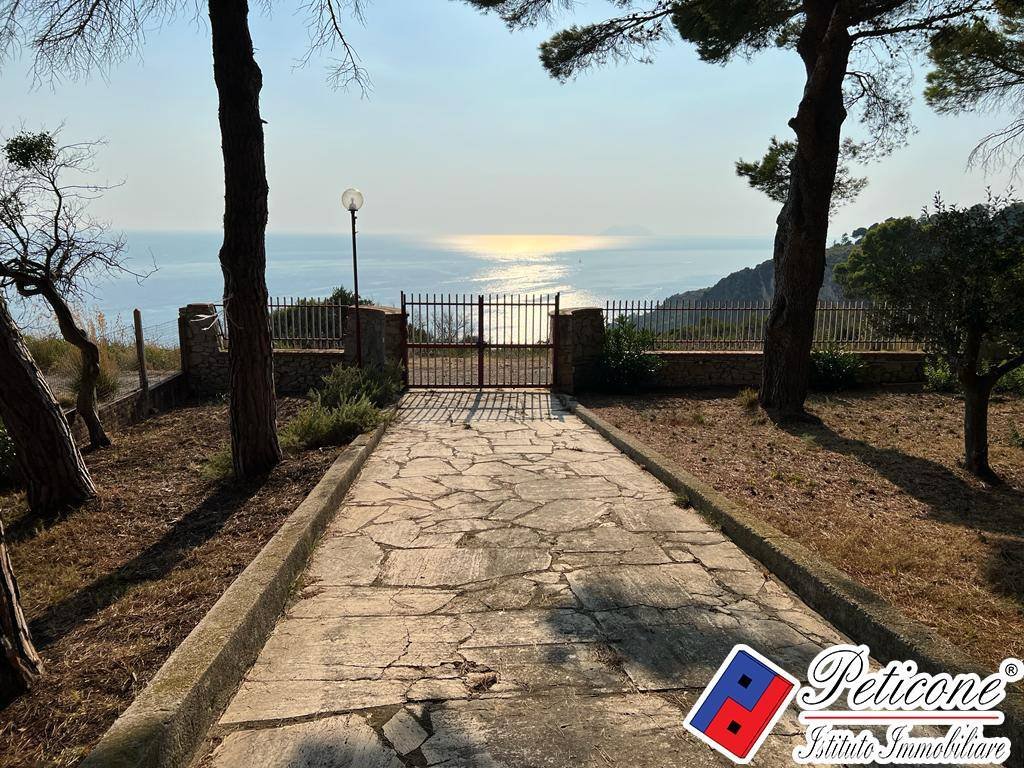 Villa in Sperlonga, Lazio, Italy 1 - 13184061