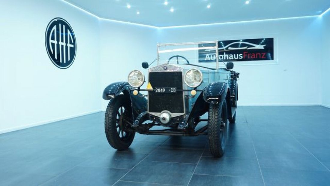 Cabriolet in Remscheid, Germany 5 - 13185890