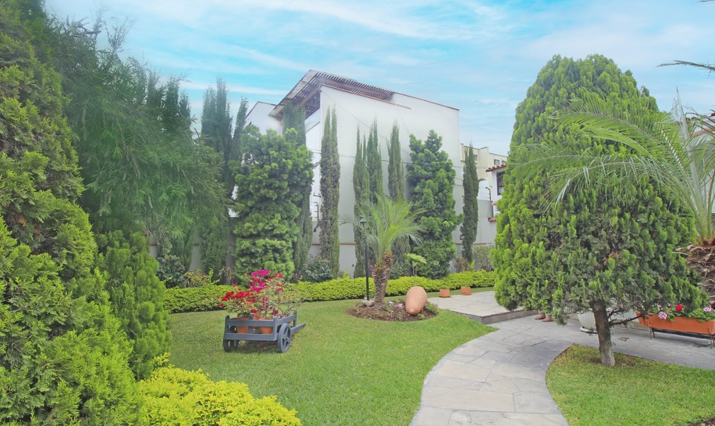 Nice House With In Santiago De Surco, Metropolitan Municipality Of Lima