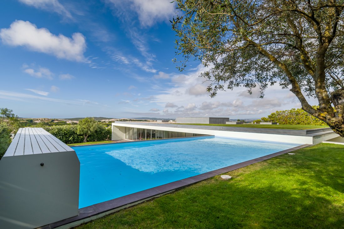 Villa in Leiria, Portugal 1 - 13186325