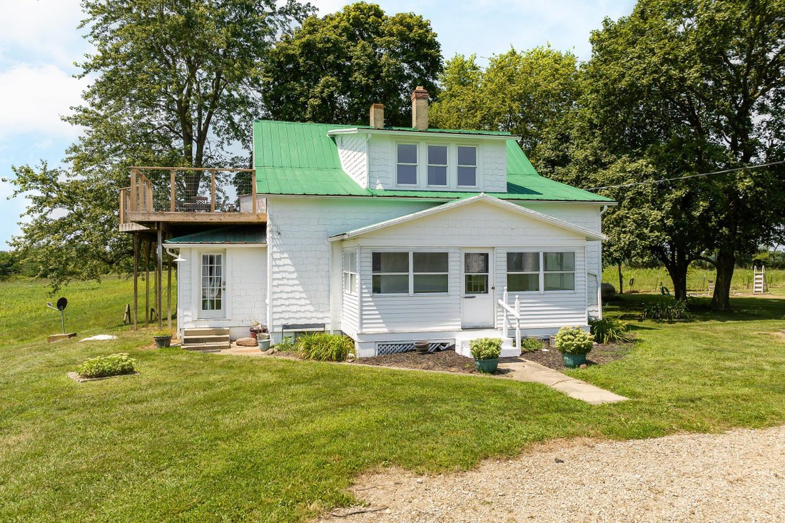 5 Bedrooms Single Family Detached In Choctaw Lake, Ohio, United States