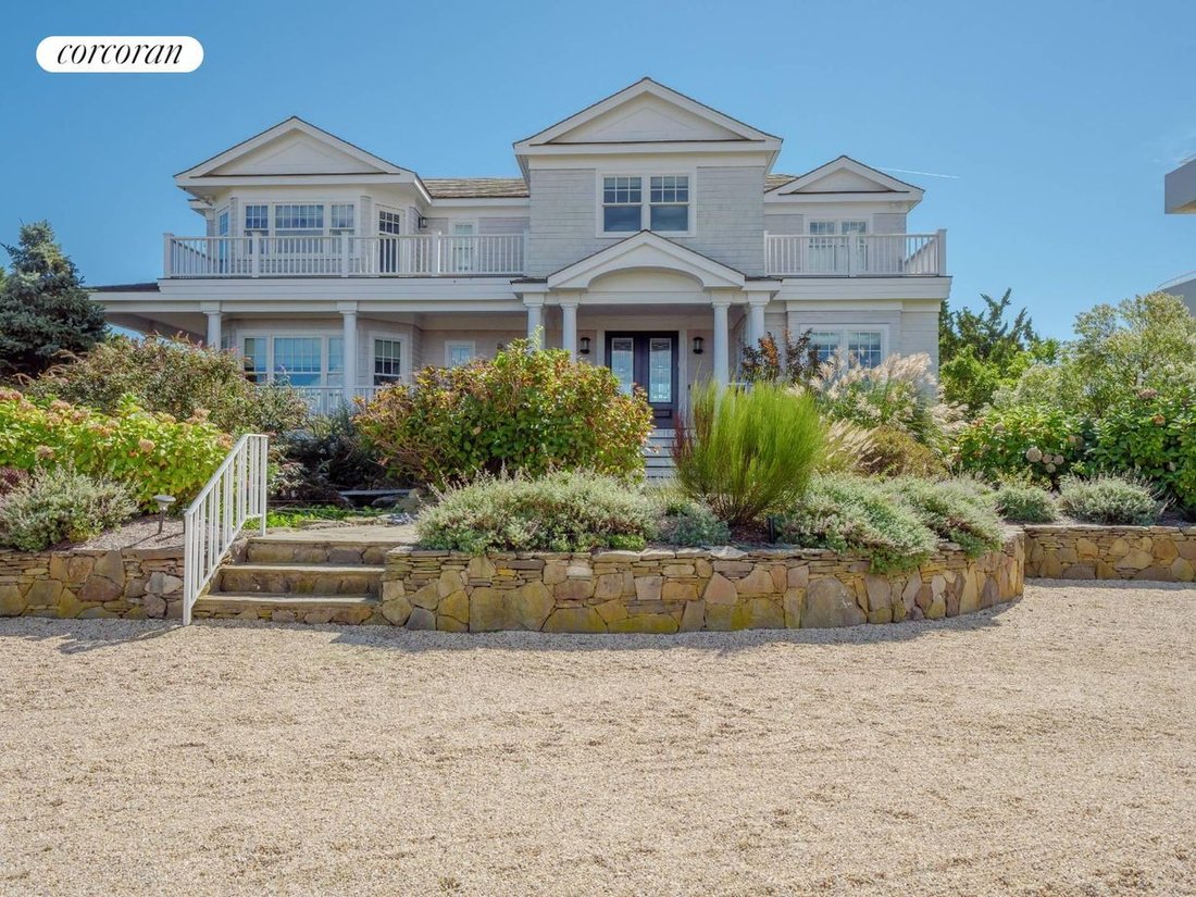 East Quogue, Ny 11942 In East Quogue, New York, United States For Sale