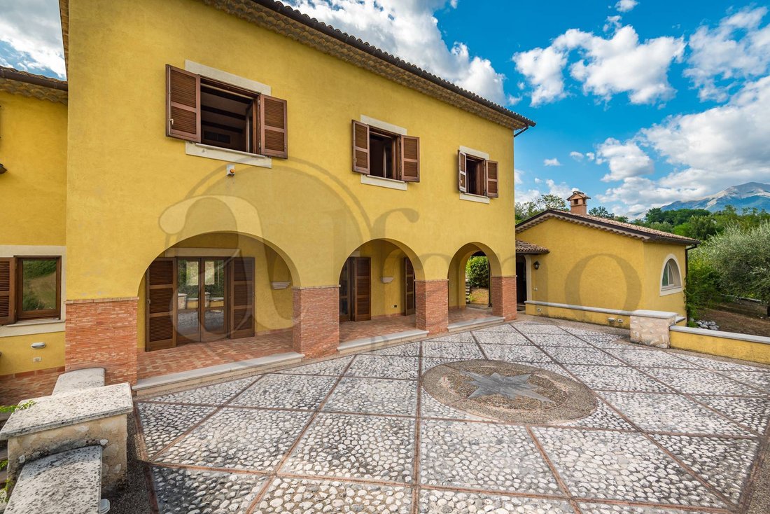 , Villa For Sale In Atina, Ponte Melfa In Atina, Lazio, Lazio, Italy