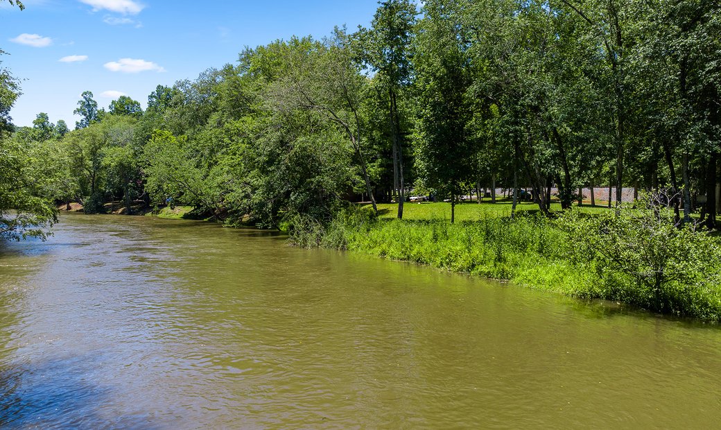 Double Lot On The Toccoa River In Blue Ridge, United States