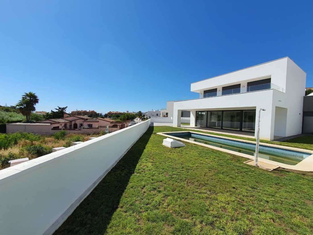 Villa in Manilva, Andalusia, Spain 4 - 12621422