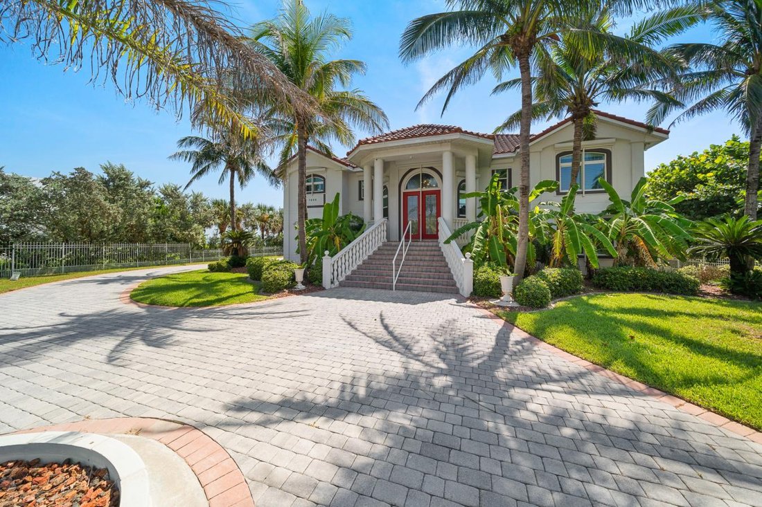 Magnificent Oceanfront Estate In Indian Harbour Beach, Florida, United States For Sale (13187590)