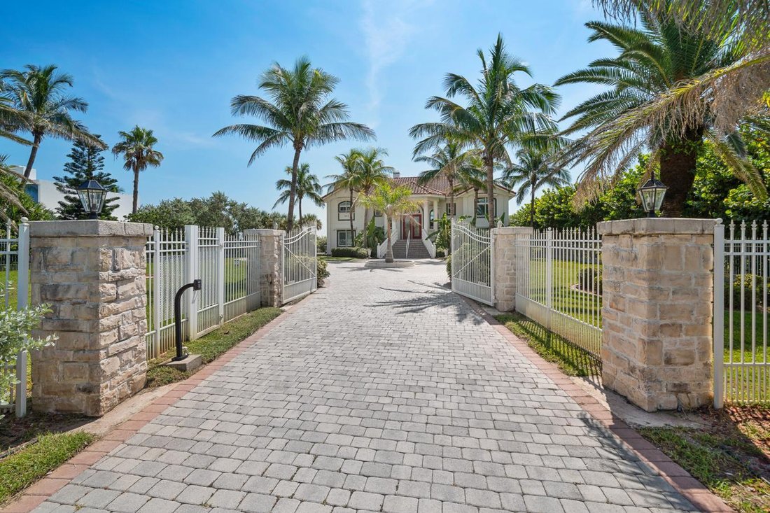 Magnificent Oceanfront Estate In Indian Harbour Beach, Florida, United States For Sale (13187590)
