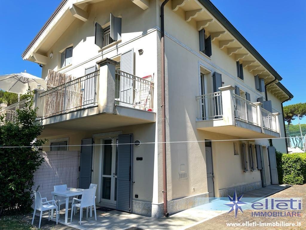 Townhouse in Cinquale, Montignoso, Tuscany 2 - 13187810