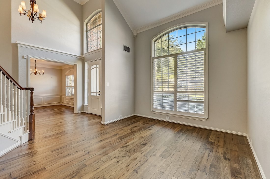 613 Heatherglen Dr In Grapevine, Texas, United States For Sale (13192226)