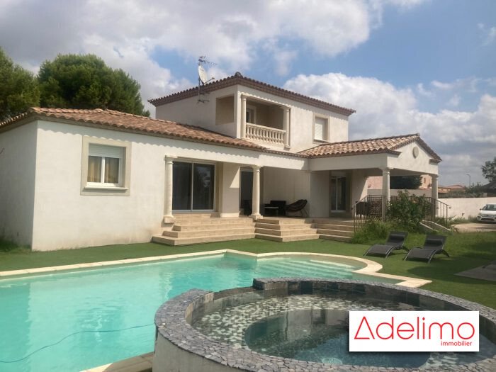 Saint Gilles Individuelle Dans Saint Gilles, Occitanie, France à Vendre