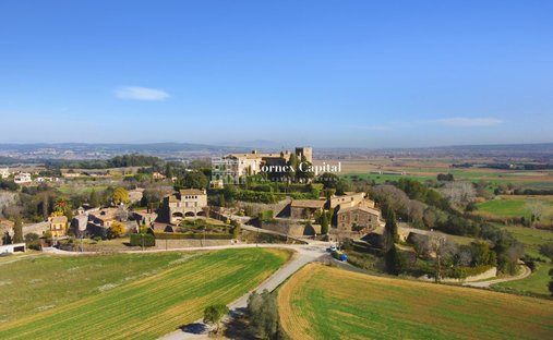 Castle in Foixà, Catalonia, Spain 1