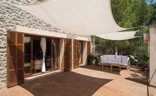Villa in Llubí, Balearische Inseln, Spanien 1