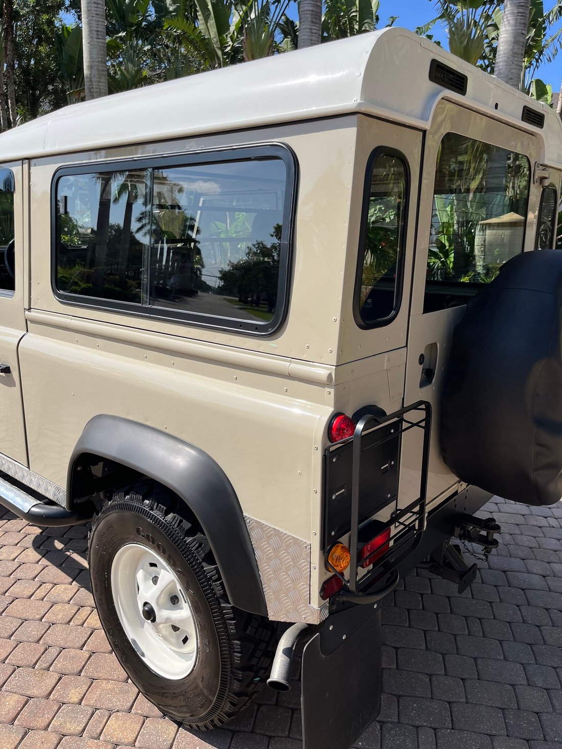 1987 Land Rover Defender In Fort Myers, Florida, United States For Sale