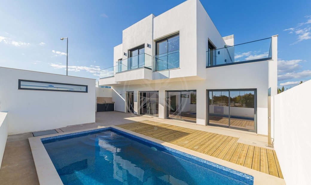 Tavira Centre, Brand New 3 Bedroom Detached Modern In Tavira, Algarve