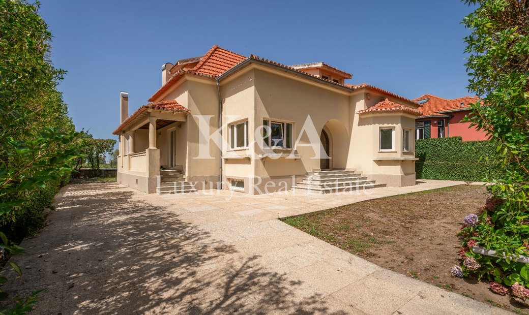 Villa In Foz In Porto, Porto District, Portugal For Sale (13193957)