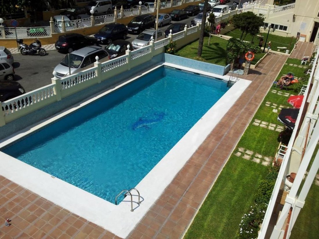 Torremolinos Piso In Torremolinos, Andalusia, Spain For Sale (13195105)
